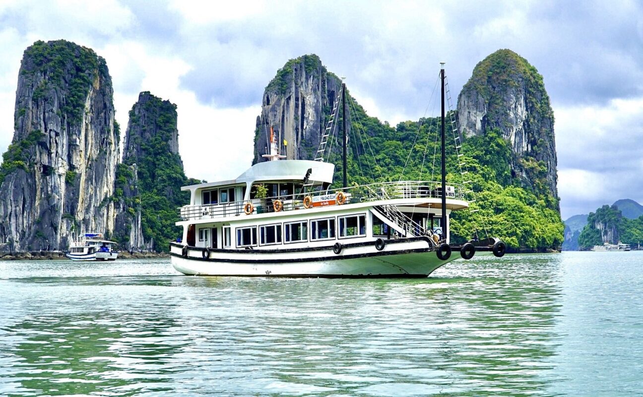 Wego Halong Cruise 1 day Trip – Group Tour