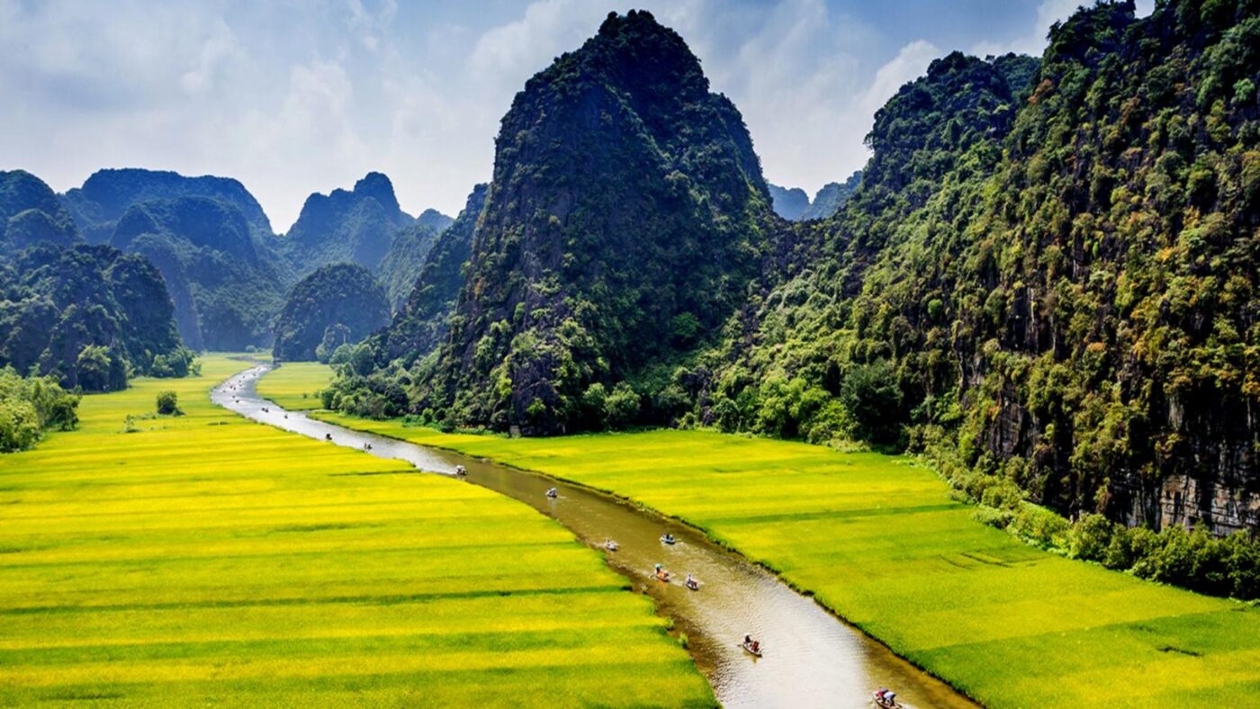 Beautiful Dreamy Ninh Binh Travel